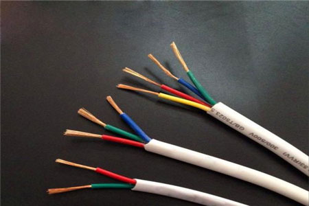 你知道電源線顏色代表什么嗎？